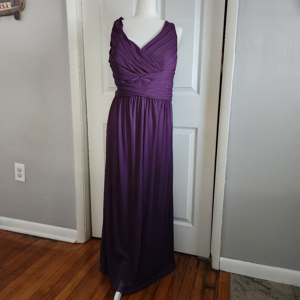 David's Bridal Purple Long Cross Cross Back Bridesmaid Gown, Women's Size 20